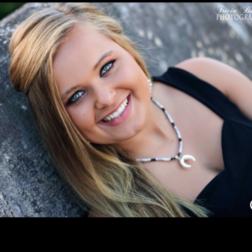 Meet your Posher, Kayli